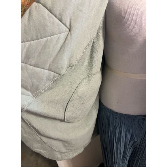 Young, Fabulous & Broke Sandrine Coat in Green, Soft and Comfy Cocoon Coat W/Puf - Picture 12 of 15